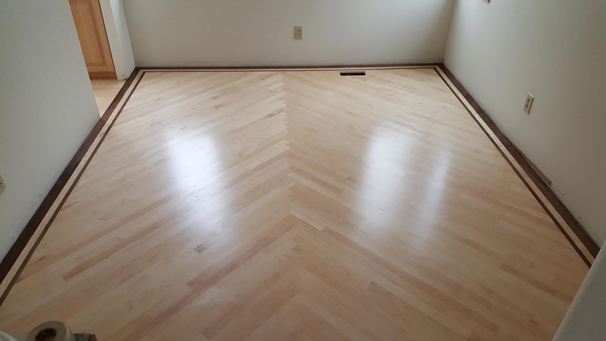Ann Arbor Hardwood Floors Herringbone And Border Install